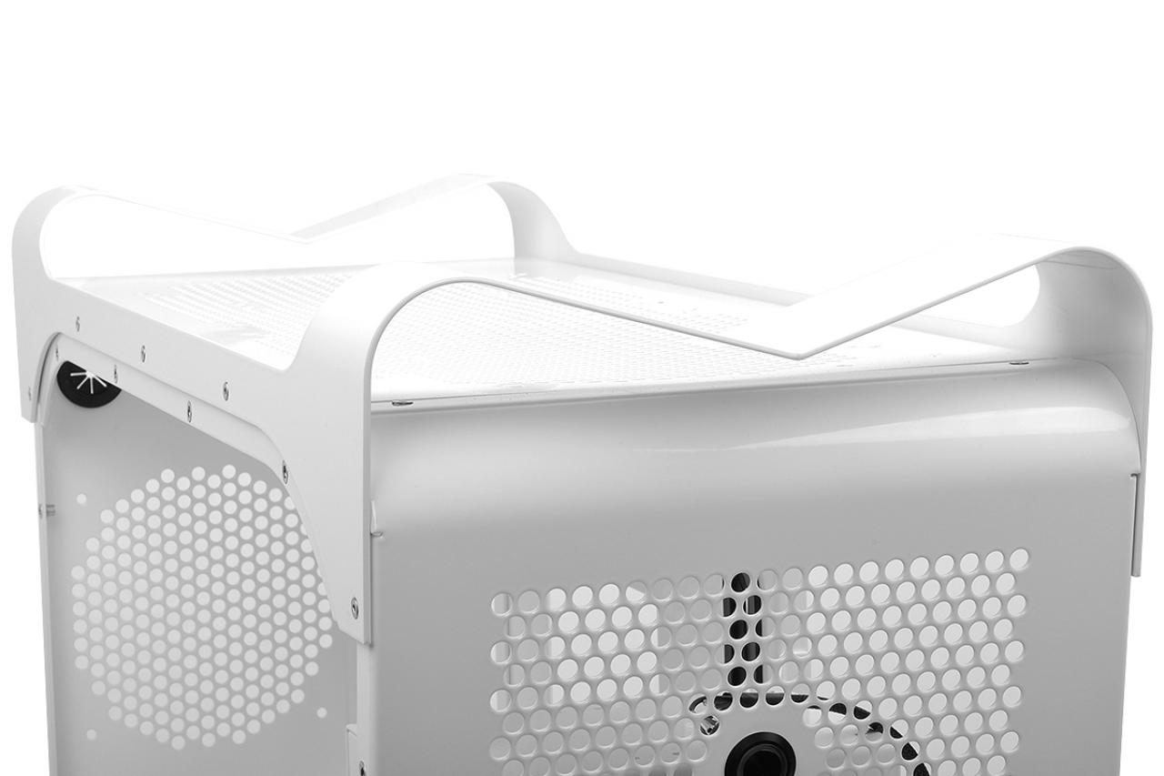 [05/02/2015] Phobya Black Owl: Handgefertigtes 480-Euro-Gehäuse aus Aluminium (8)