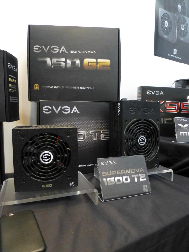 [18/03/2015] Cebit 2015: EVGA zeigt effiziente Netzteile von 550 bis 1.600 Watt (2)