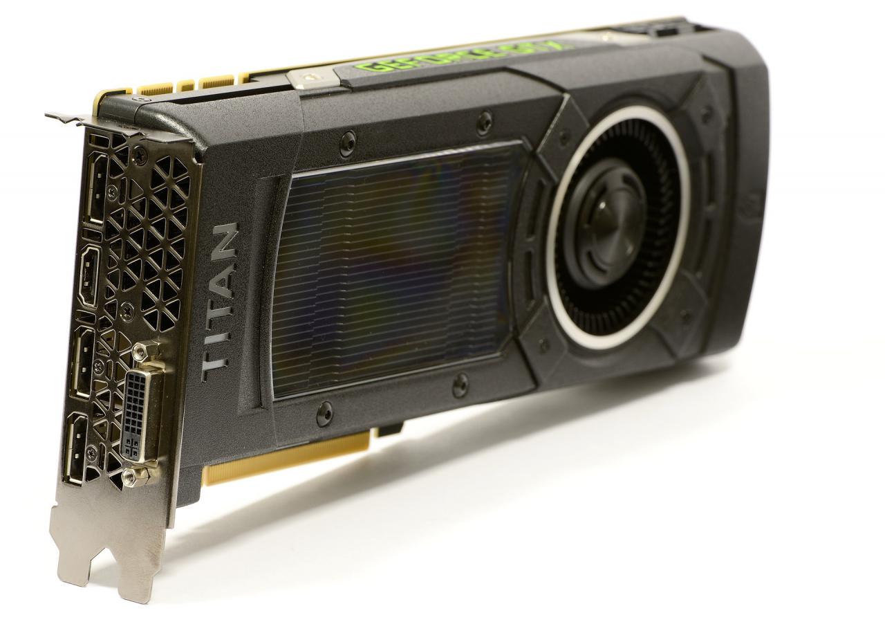 [17/03/2015] Geforce GTX Titan X 05