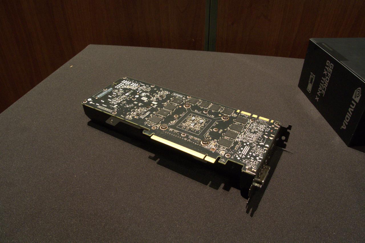 [11/03/2015] Nvidia Geforce GTX Titan X (10)