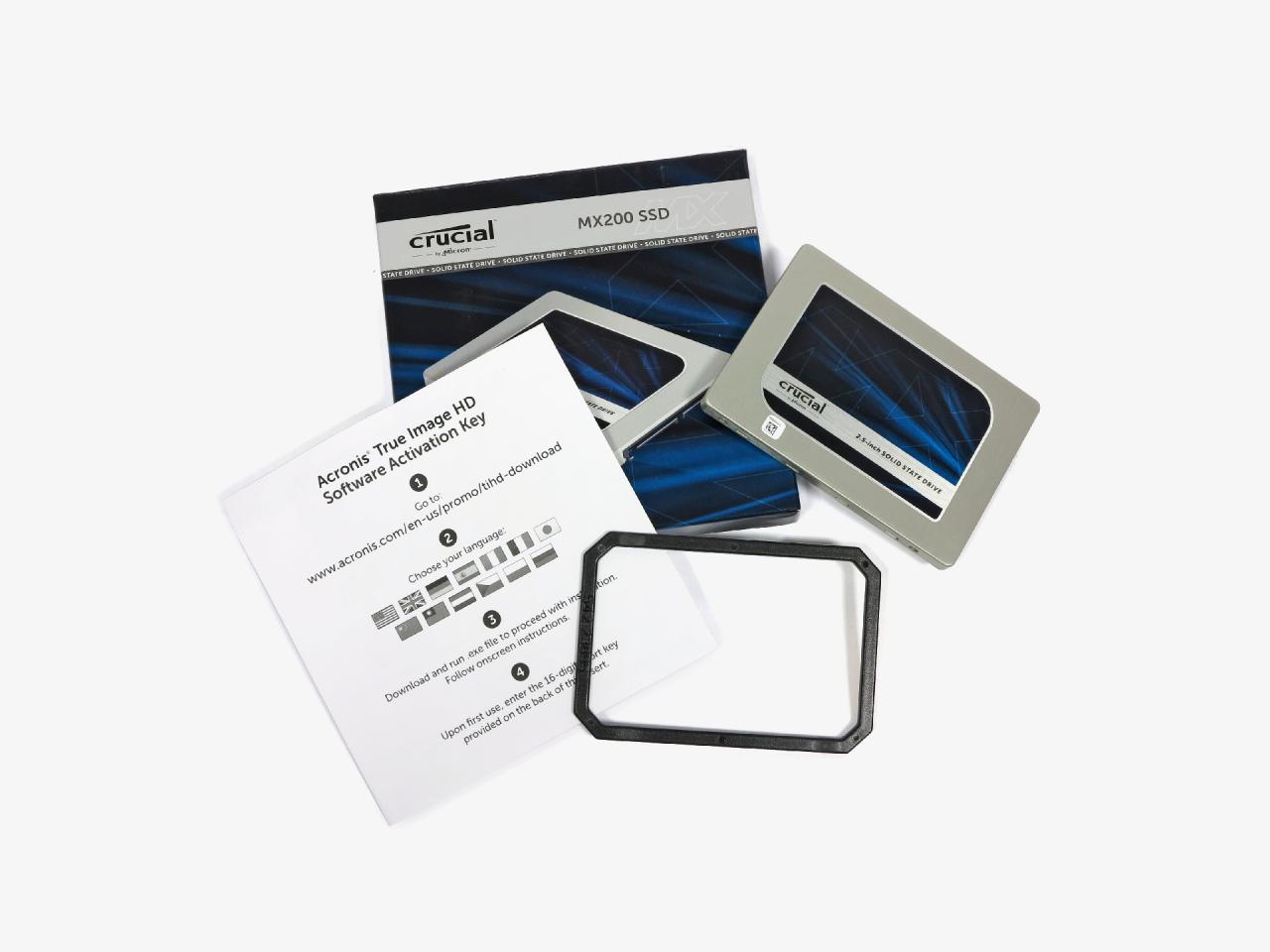 [05/03/2015] Bei der MX200 liegt eine Vollversion von Acronis True Image HD 2014 bei. Bei der BX100 gibt es außer dem Adapterrahmen kein Zubehör.