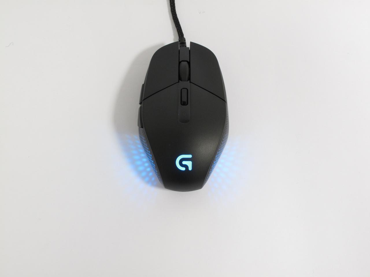 [24/03/2015] Logitech G303 Daedalus Apex: Logitechs neue, kompakte Spielermaus im Test (4)