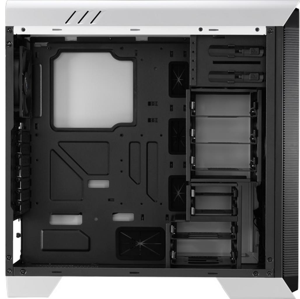 [23/03/2015] Aerocool Aero-1000 Innenleben