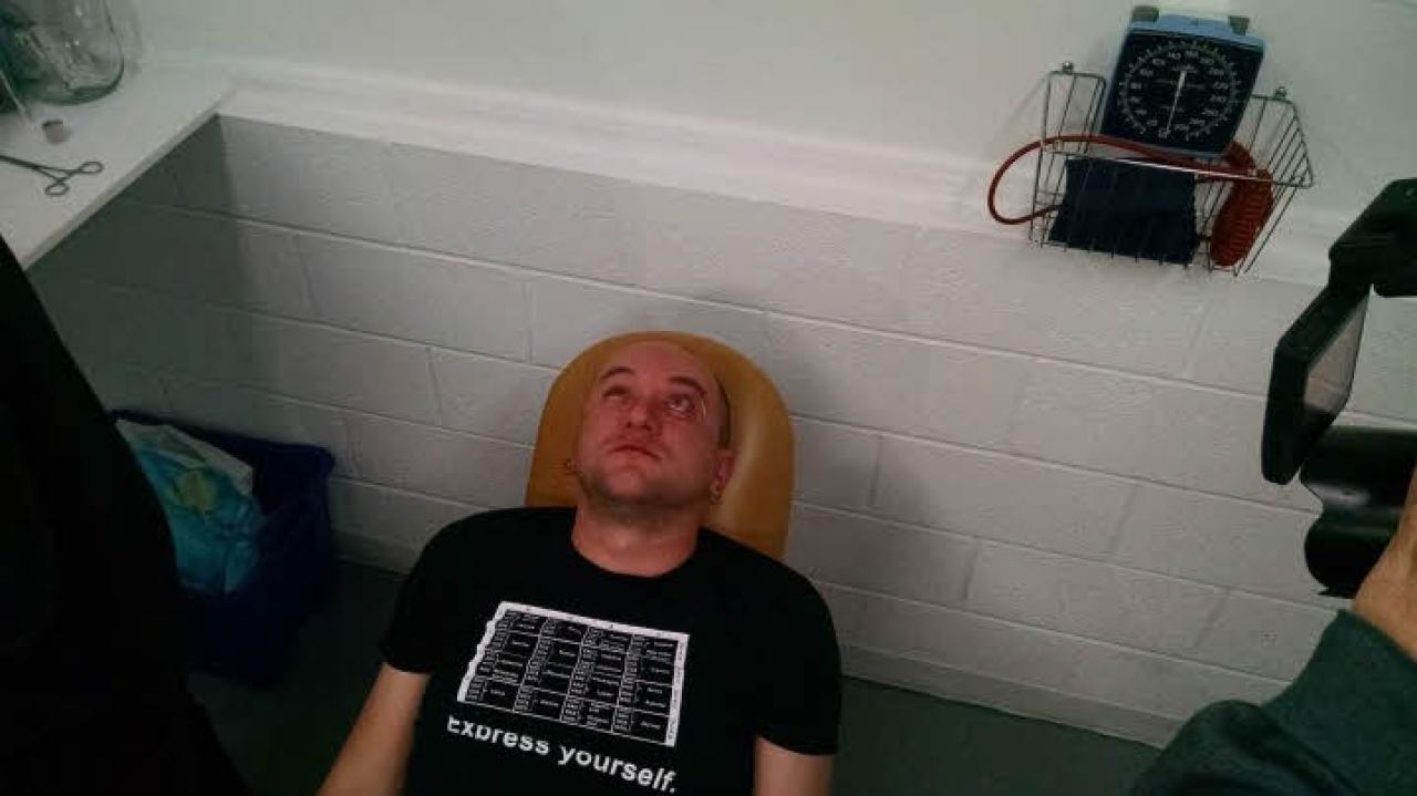 [29/03/2015] Biohacking-Experiment: Bessere Nachtsicht durch Augentropfen? (3)