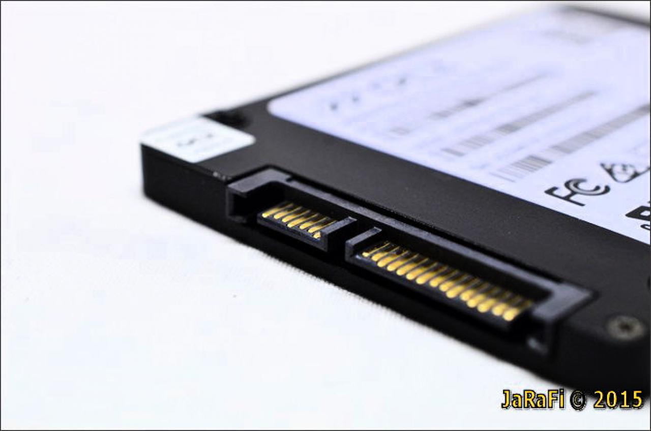 [13/04/2015] AMD Radeon R7 SSD 240 GB (4)