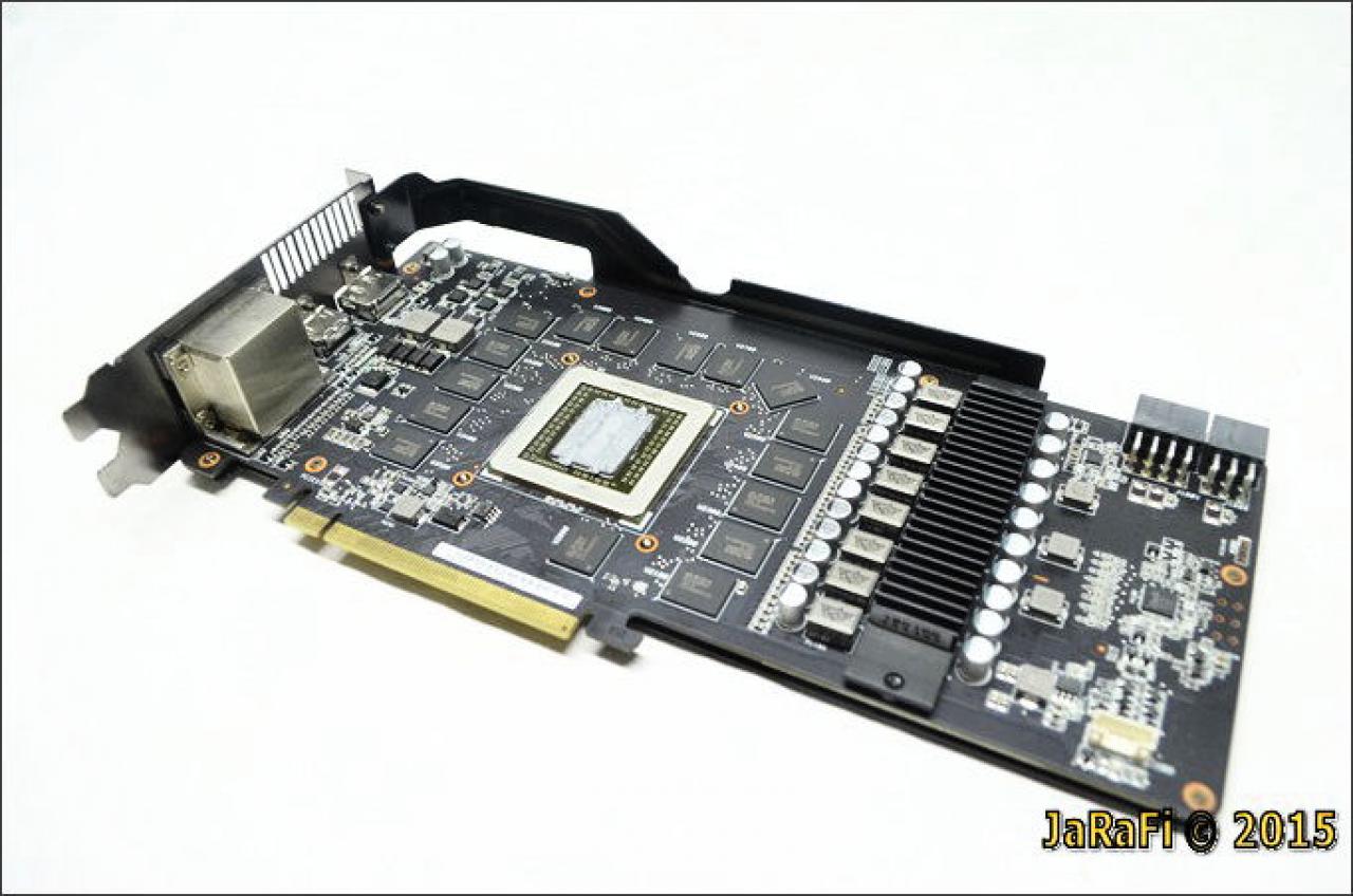 [20/04/2015] Asus R9 290 DirectCU II OC (9)