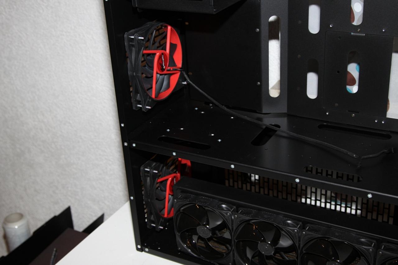 [17/04/2015] Luxuriöses PCGHX-Tagebuch: Core i7-5960X und GTX 980 SLI treffen auf 500-Euro-Gehäuse (10)