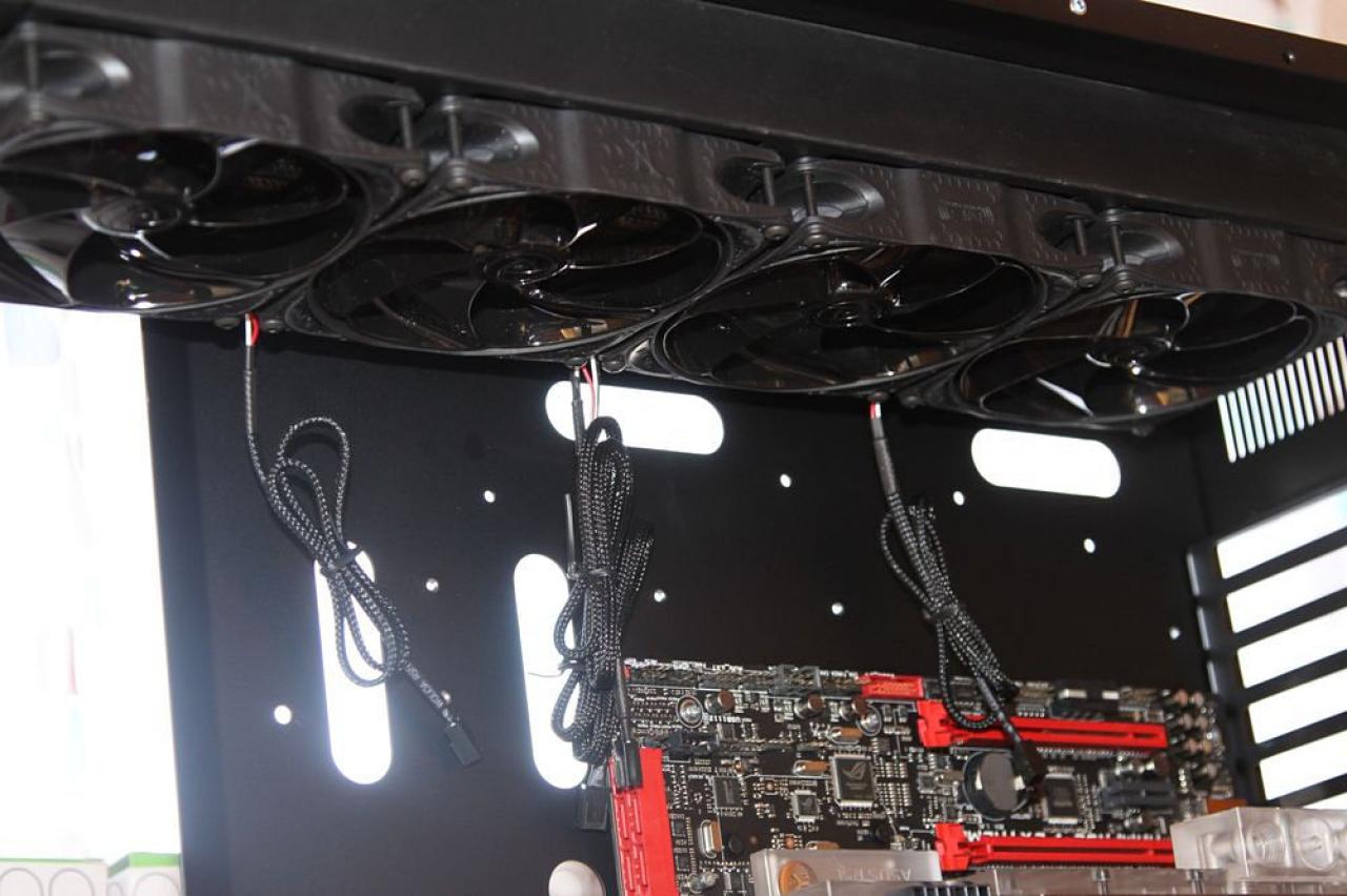 [17/04/2015] Luxuriöses PCGHX-Tagebuch: Core i7-5960X und GTX 980 SLI treffen auf 500-Euro-Gehäuse (71)