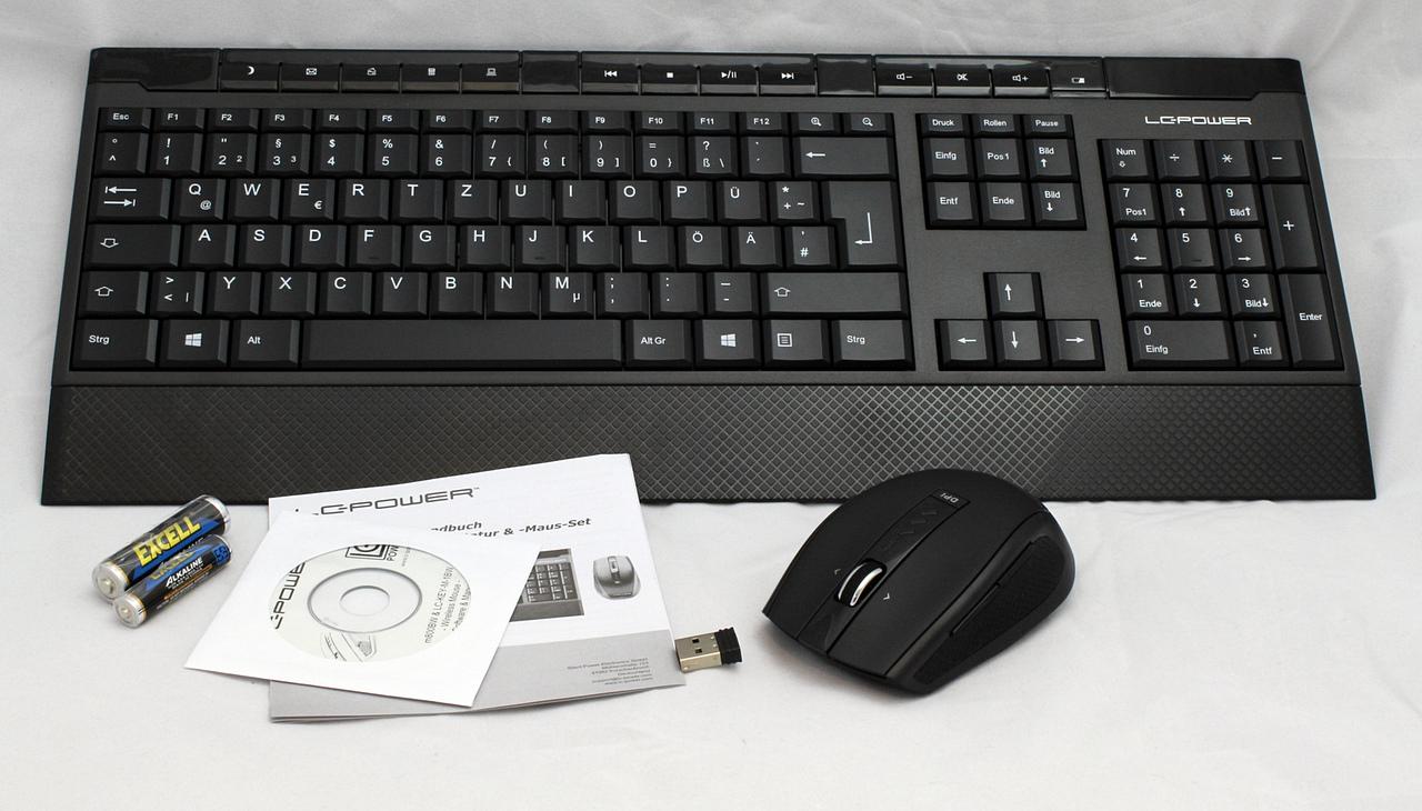 [07/04/2015] LC-Power LC-KEY-M-1BW (2)