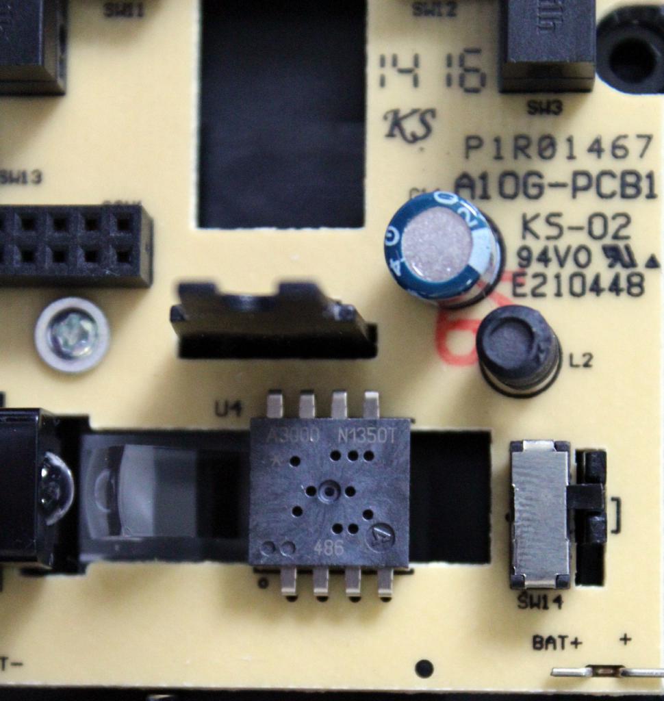 [07/04/2015] LC-Power LC-KEY-M-1BW (5)