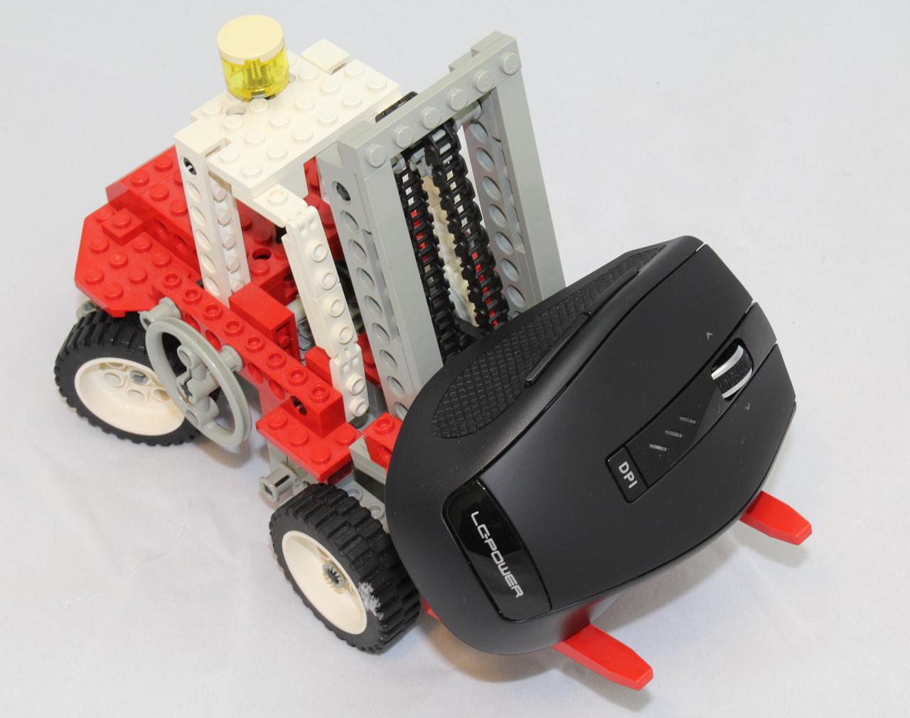 [07/04/2015] LC-Power LC-KEY-M-1BW (8)