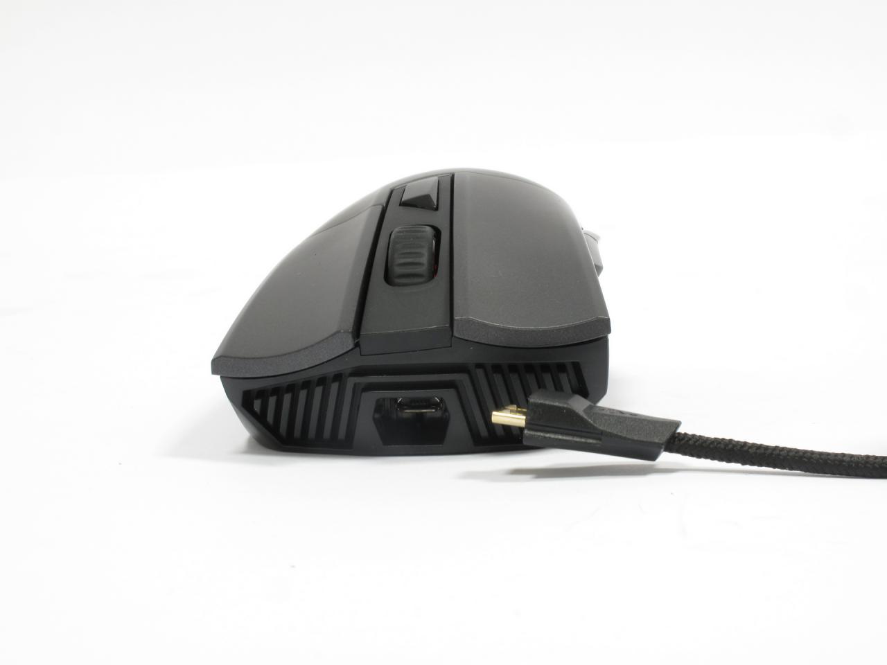 [22/04/2015] Asus ROG Gladius und Whetstone Gaming Mouse Pad: Asus' neue Spielermaus-Pad-Kombi im Test (7)