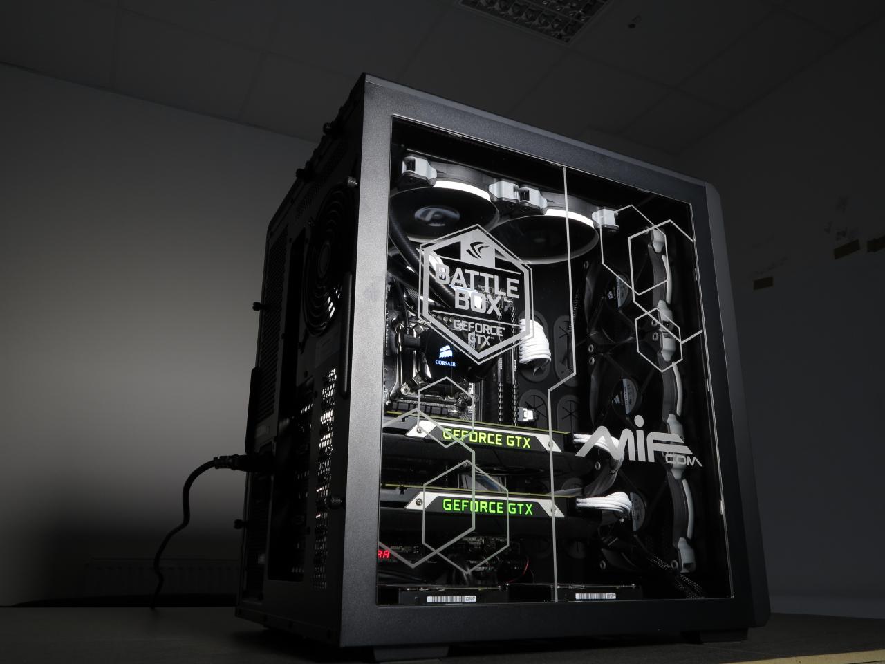 [07/04/2015] Mifcom Battlebox Maximale Leistung durch zwei Geforce GTX Titan X (10)