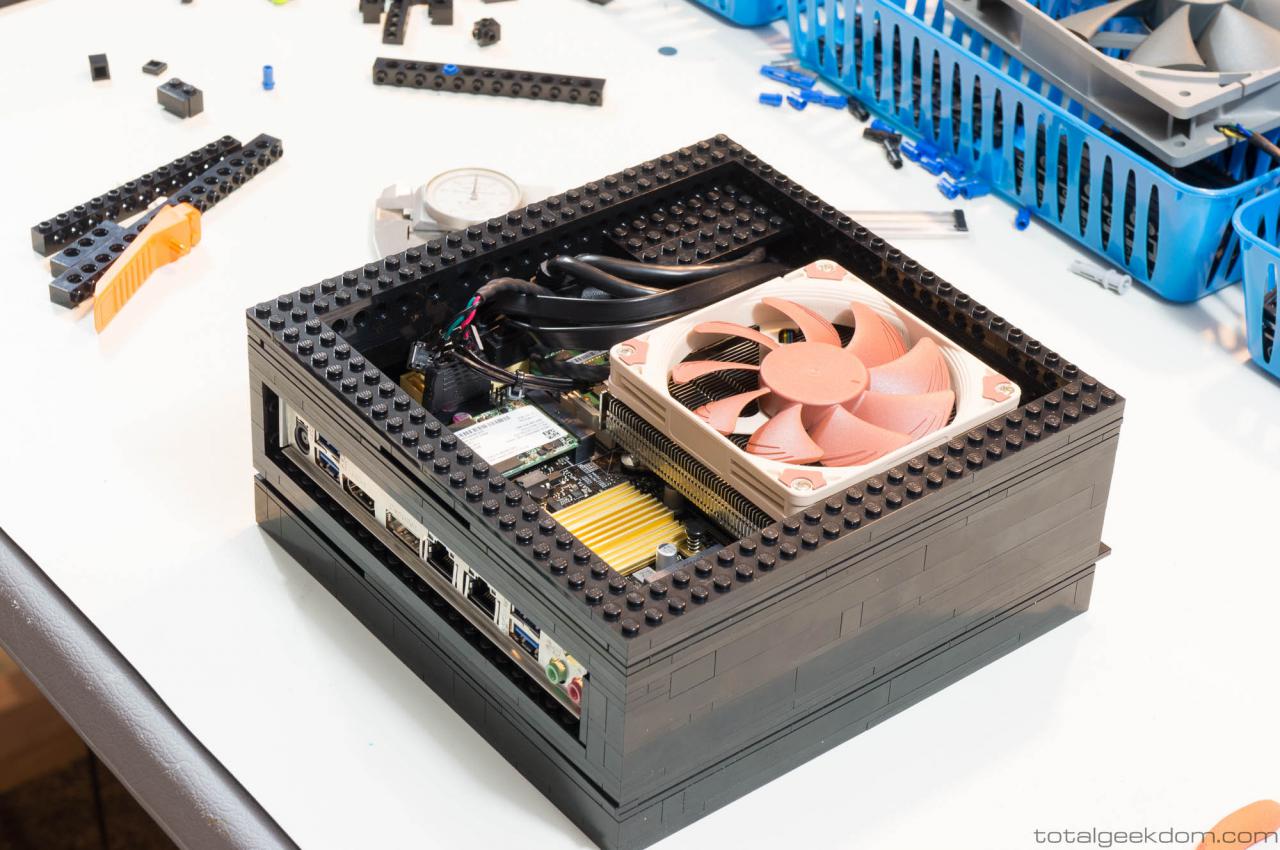 [29/04/2015] Lego PC Innenleben
