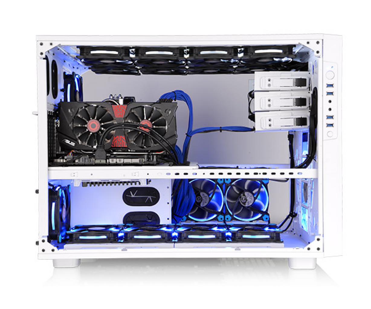 [22/04/2015] Thermaltake Core X9 Snow Edition