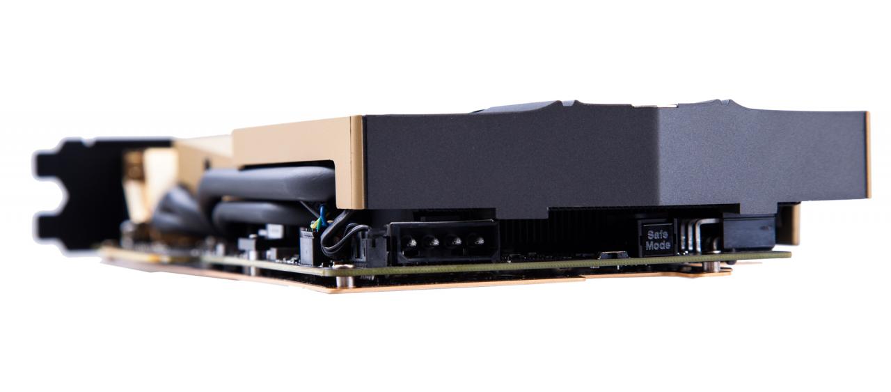 [11/05/2015] Asus GTX 980 20th Anniversary Golden Edition: Schnellste GTX 980 auseinandergenommen (14)