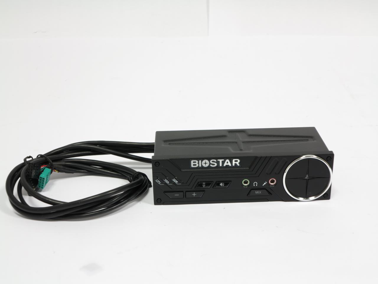[15/05/2015] Das dem Biostar Gaming Z97X beiliegende Front-Panel schleift Audio-Signale nicht einfach durch (beziehungsweise nur auf ausdrücklichen Wunsch), sondern beinhaltet einen vollwertigen Stereo-Audio-Codec.