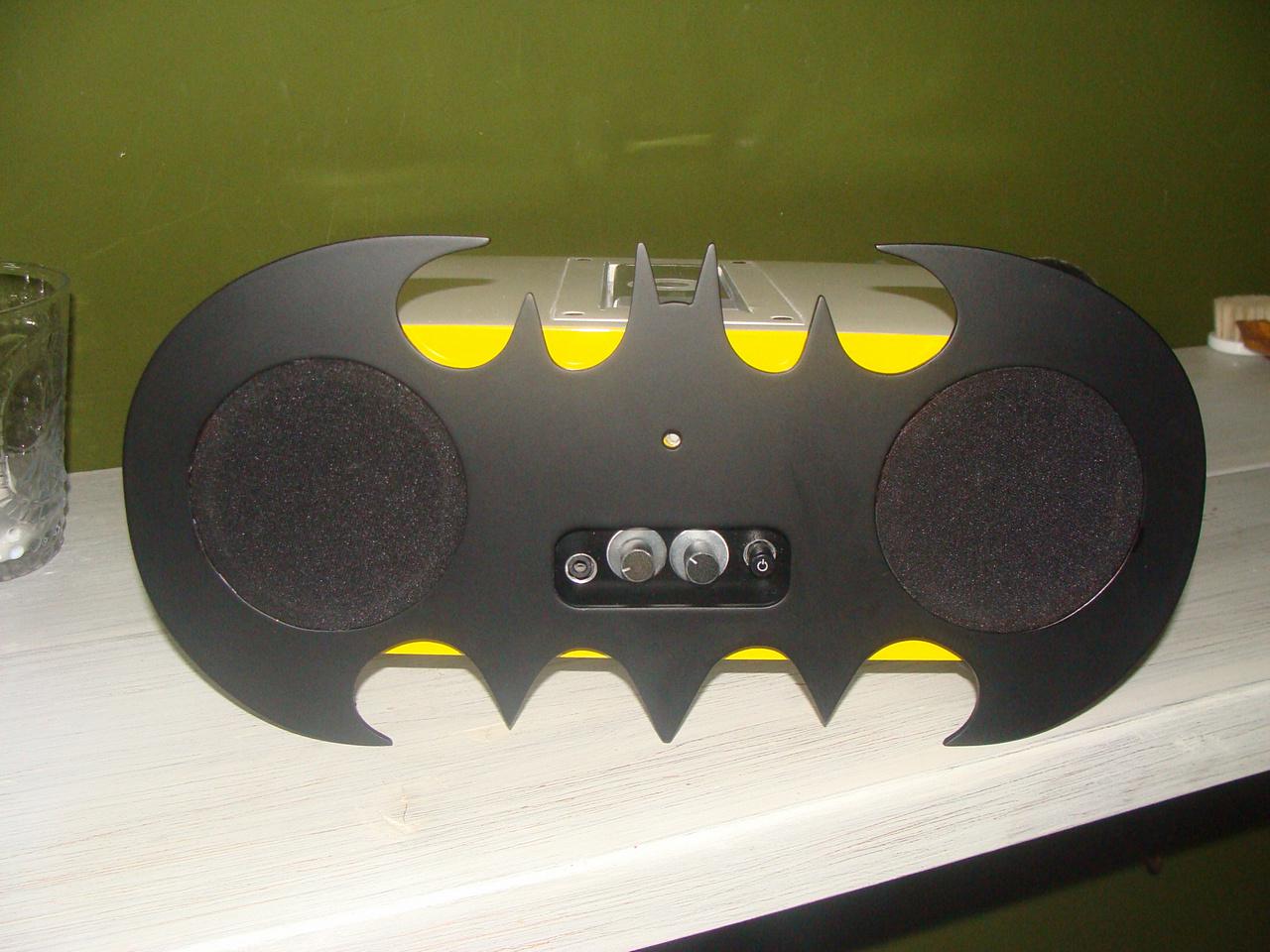 [06/05/2015] Ipod-Dock in Batman-Optik: Eigenbau von PCGHX-Mitglied (15)