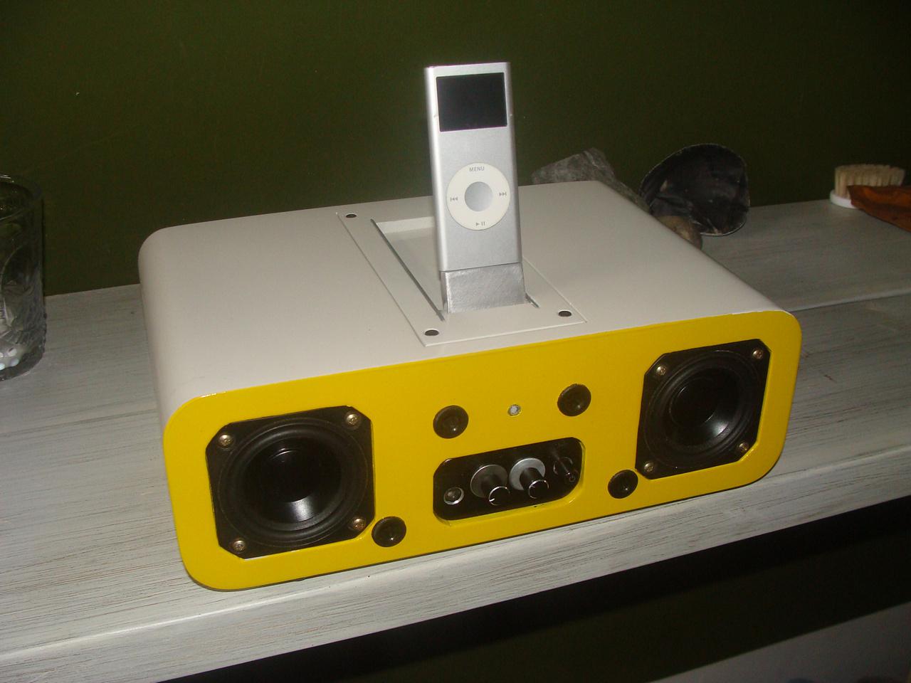 [06/05/2015] Ipod-Dock in Batman-Optik: Eigenbau von PCGHX-Mitglied (18)