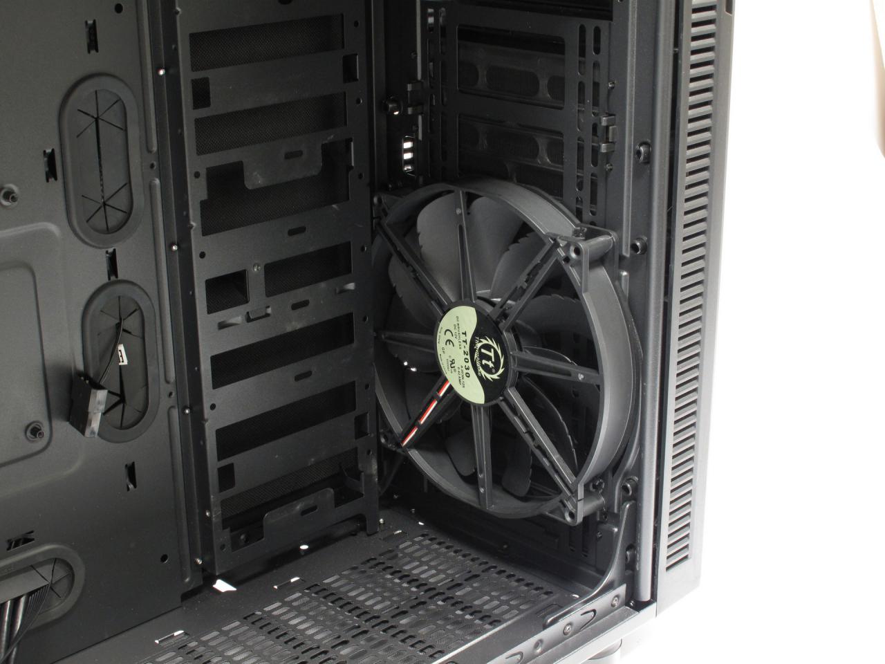 [28/05/2015] Thermaltake Suppressor F51 im Test: Ernsthafte Konkurrenz für Fractal Designs Define R5? (5)
