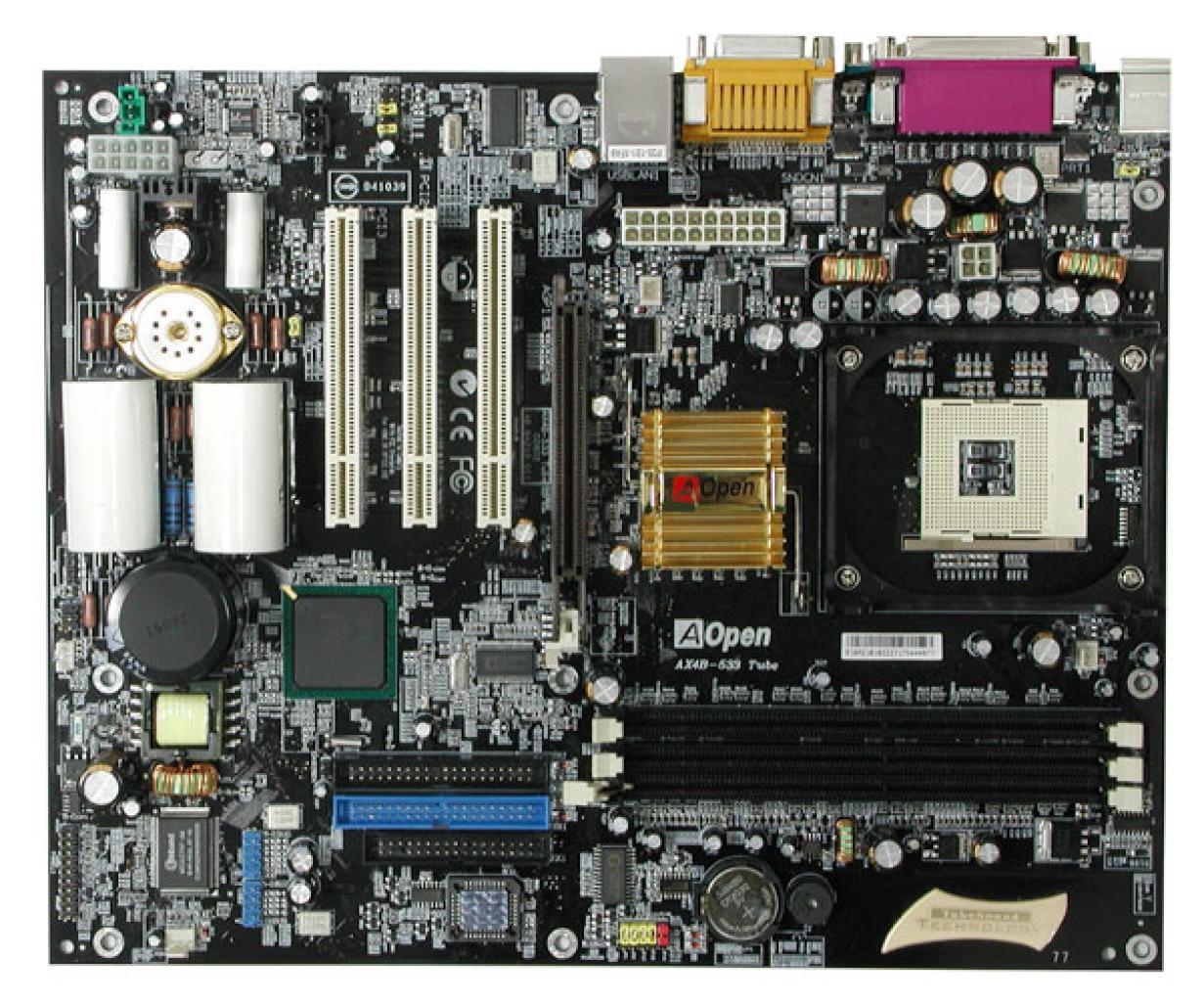 [26/05/2015] Das Aopen X4B-533 Tube dürfte wohl auf ewig das Mainboard mit dem aufwendigsten Onboard-Sound sein. Es opfert große Teiles seines PCBs für einen waschechten Röhrenverstärker.