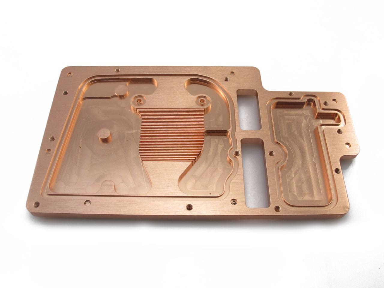 [25/06/2015] Update: XSPC folgt mit Wasserkühler für die Radeon R9 Fury X (6)