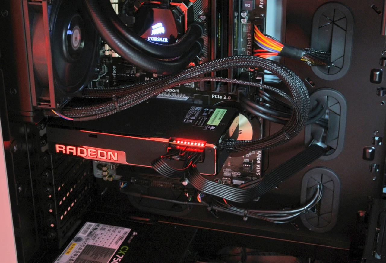 [18/06/2015] Radeon R9 Fury X: Grafikkarte, Kühlung und PCB bebildert (5)