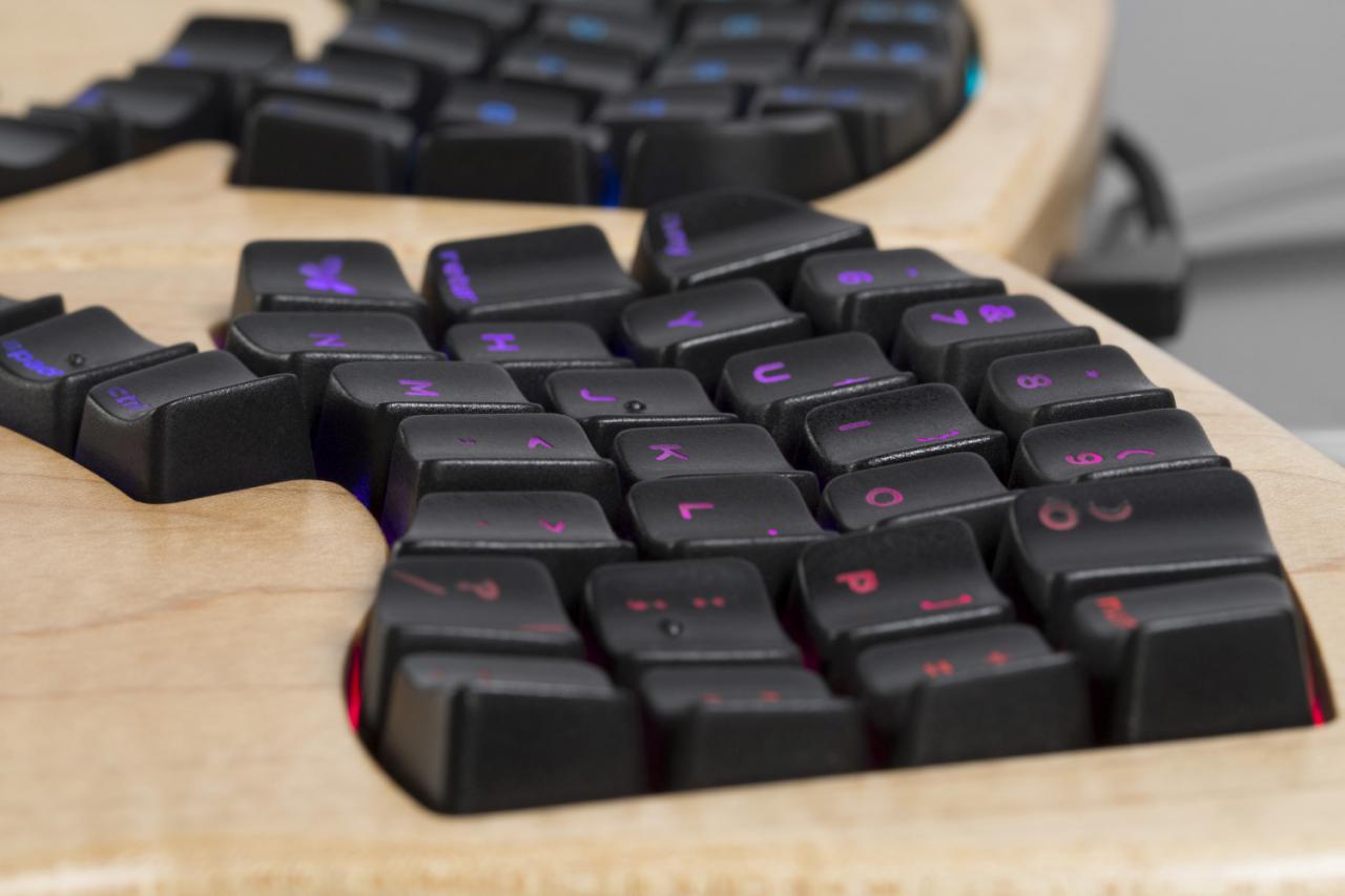 [16/06/2015] Keyboardio Model 01: 300-USD-Tastatur aus Ahornholz auf Kickstarter (1)