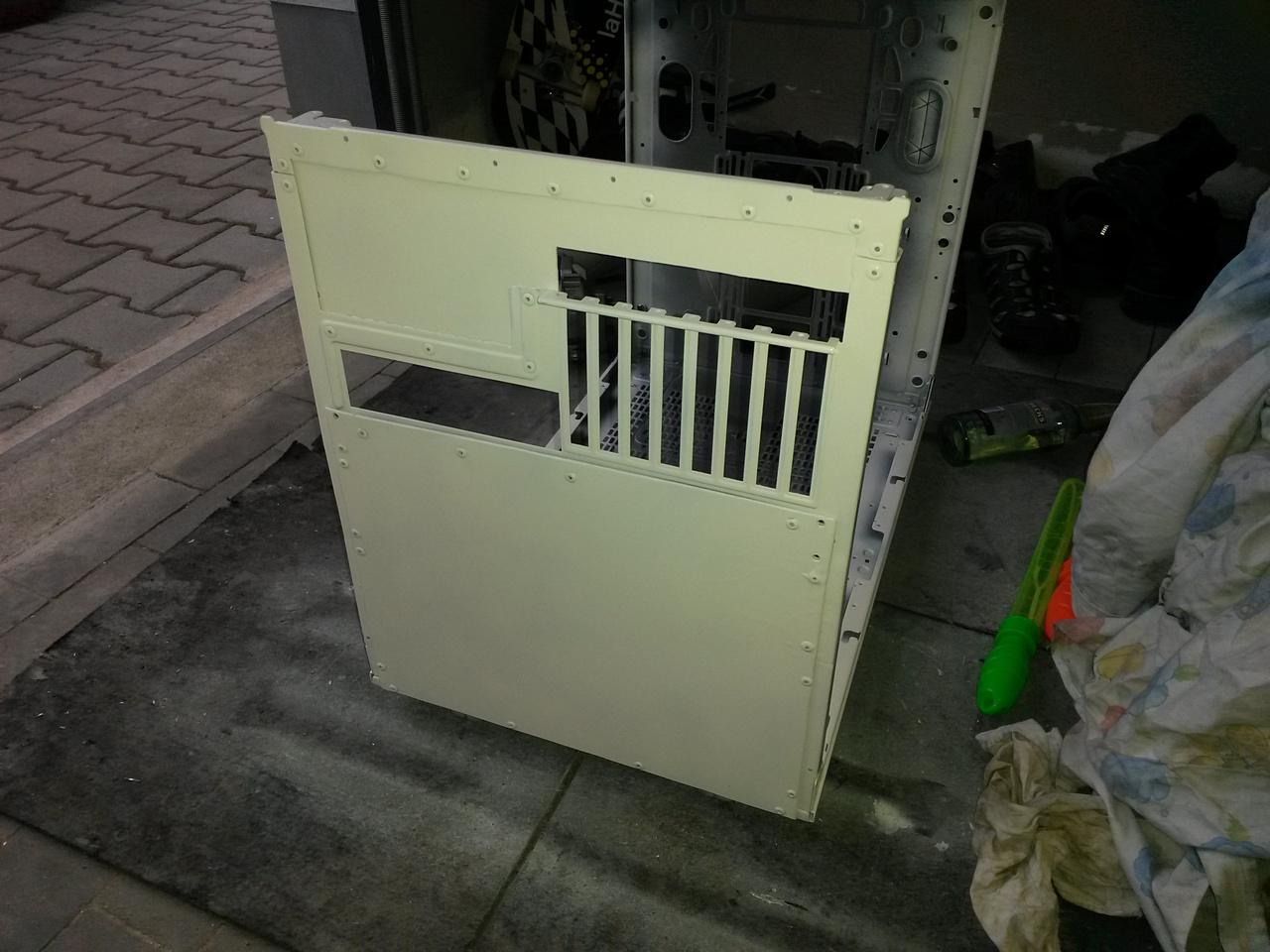 [08/06/2015] Casemod: Thermaltake Core X9 bekommt Wakü-Chiller spendiert (2)
