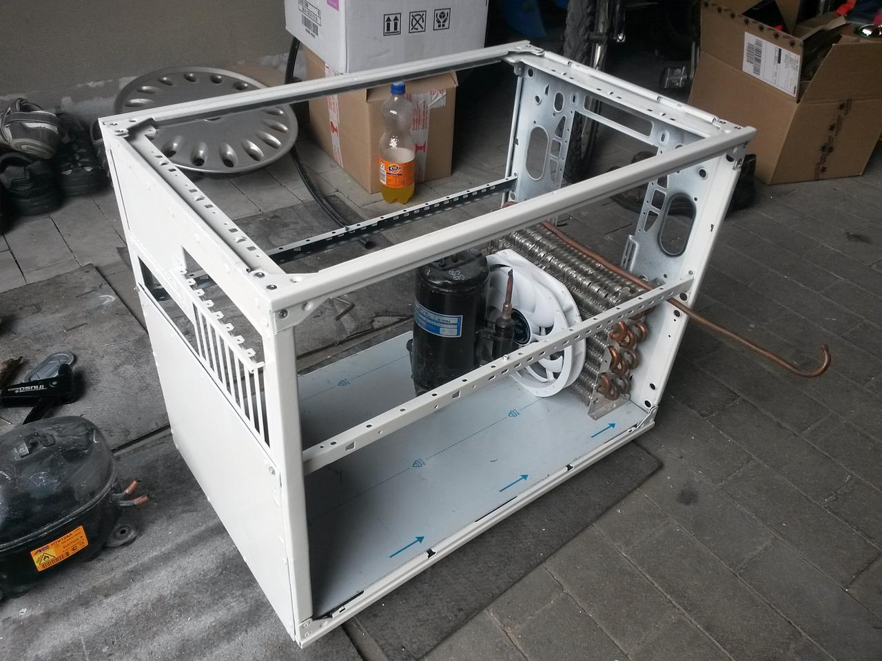 [08/06/2015] Casemod: Thermaltake Core X9 bekommt Wakü-Chiller spendiert (7)