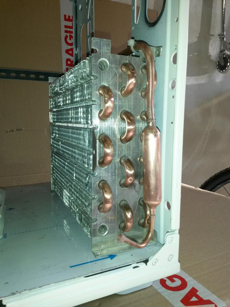 [08/06/2015] Casemod: Thermaltake Core X9 bekommt Wakü-Chiller spendiert (8)