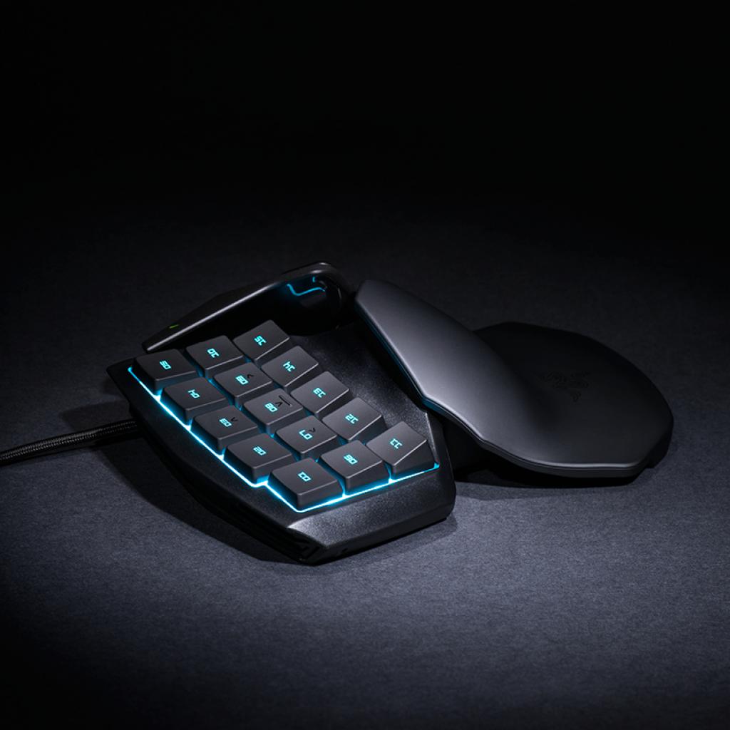 [22/06/2015] Razer Tartarus Chroma: Keypad als Controller-Tastatur-Mischung bekommt RGB-LEDs (2)