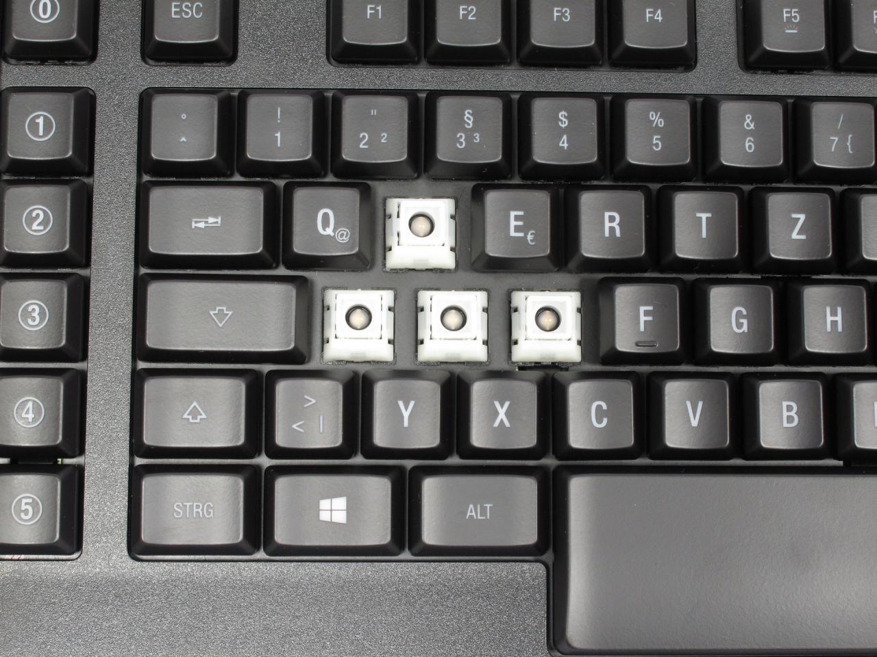 Steelseries Apex M800: Die schnellste mechanische Tastatur mit eigene RGB-Schaltern im Test (14)