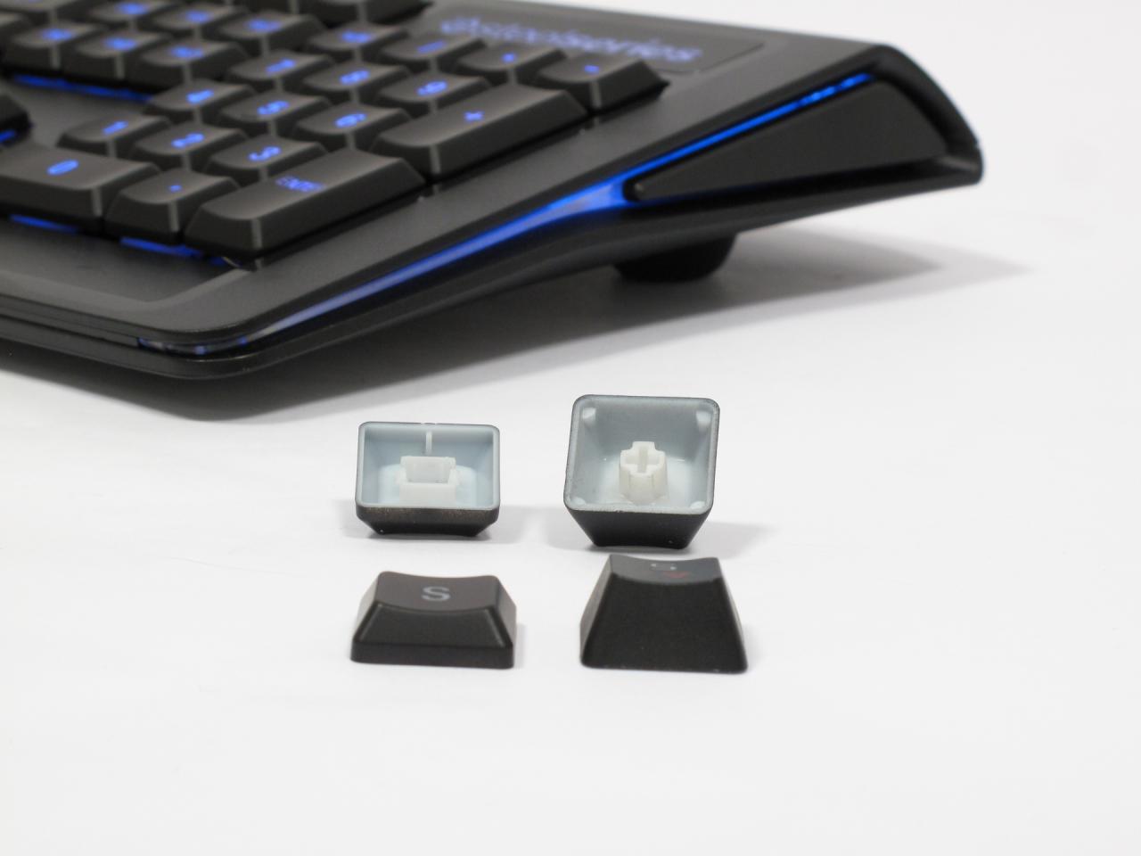 [16/06/2015] Steelseries Apex M800: Die schnellste mechanische Tastatur mit eigene RGB-Schaltern im Test (17)