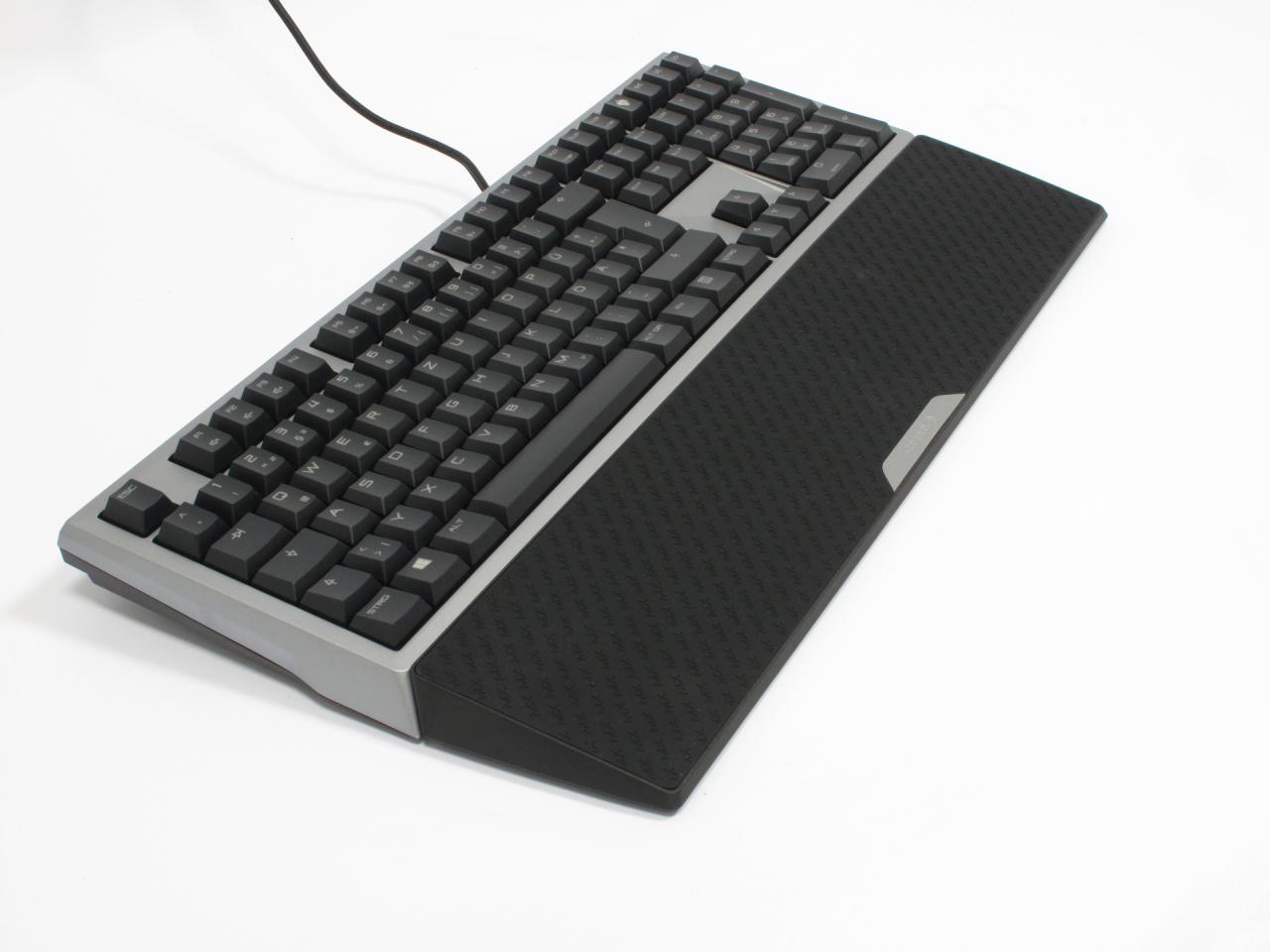 [11/06/2015] Cherry MX-Board 6.0: Das edle Mechanik-Flaggschiff des Schalterherstellers mit 1 ms Reaktionszeit im Test (2)