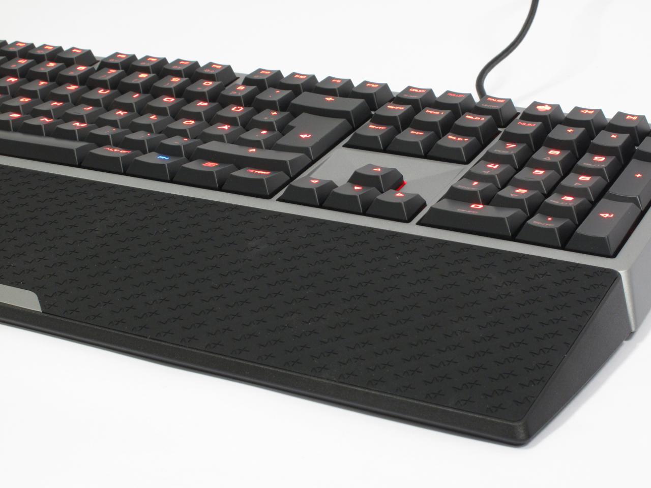 [11/06/2015] Cherry MX-Board 6.0: Das edle Mechanik-Flaggschiff des Schalterherstellers mit 1 ms Reaktionszeit im Test (4)