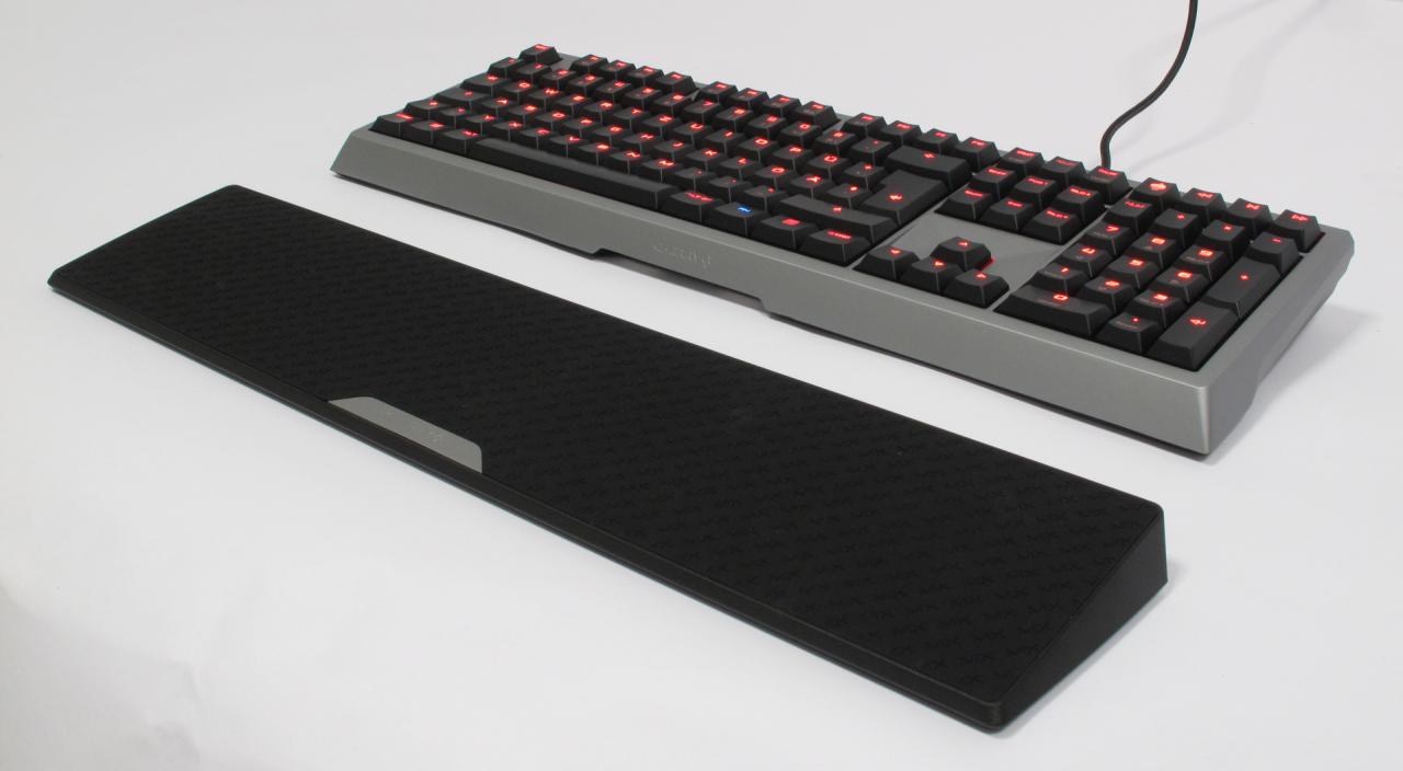 [11/06/2015] Cherry MX-Board 6.0: Das edle Mechanik-Flaggschiff des Schalterherstellers mit 1 ms Reaktionszeit im Test (7)