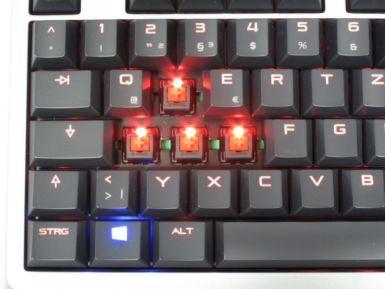 Cherry MX-Board 6.0: Das edle Mechanik-Flaggschiff des Schalterherstellers mit 1 ms Reaktionszeit im Test (15)