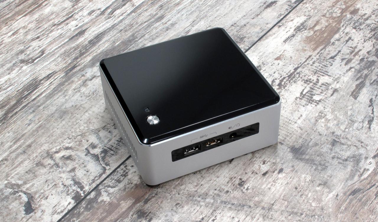 [08/07/2015] NUC5i7RYH: Frontseite des Gehäuses