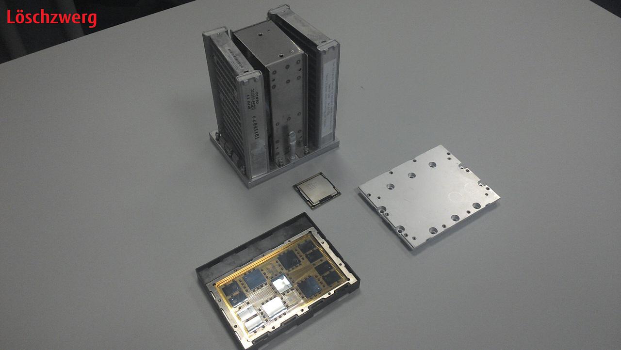 [03/07/2015] Update vom 04.07.2015 mit 486-Upgrade und zerlegten Chips (11)