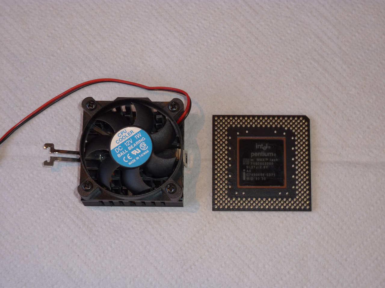 [03/07/2015] Update vom 04.07.2015 mit 486-Upgrade und zerlegten Chips (12)