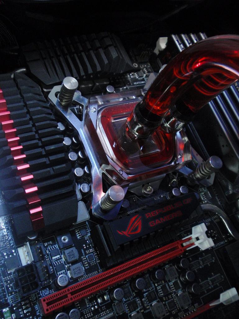 [31/07/2015] Update vom 02.08. mit neuen Wakü-Setups aus dem PCGHX-Forum (9)