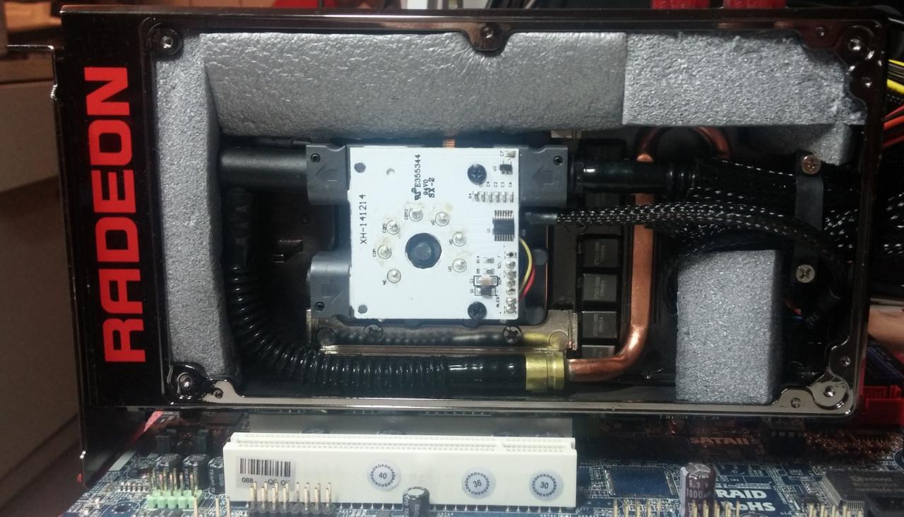 [15/07/2015] Radeon R9 Fury X: Finale Silent-Mod ohne Frontplatte