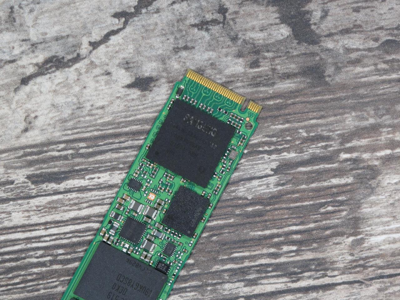 [23/07/2015] Samsung SM951 (3)