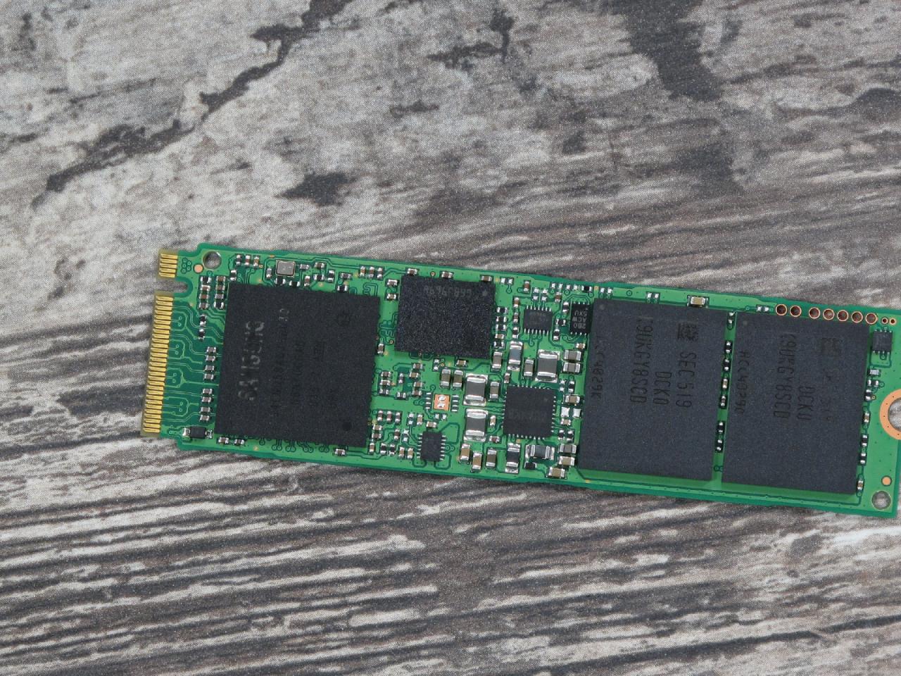 [23/07/2015] Samsung SM951 (4)