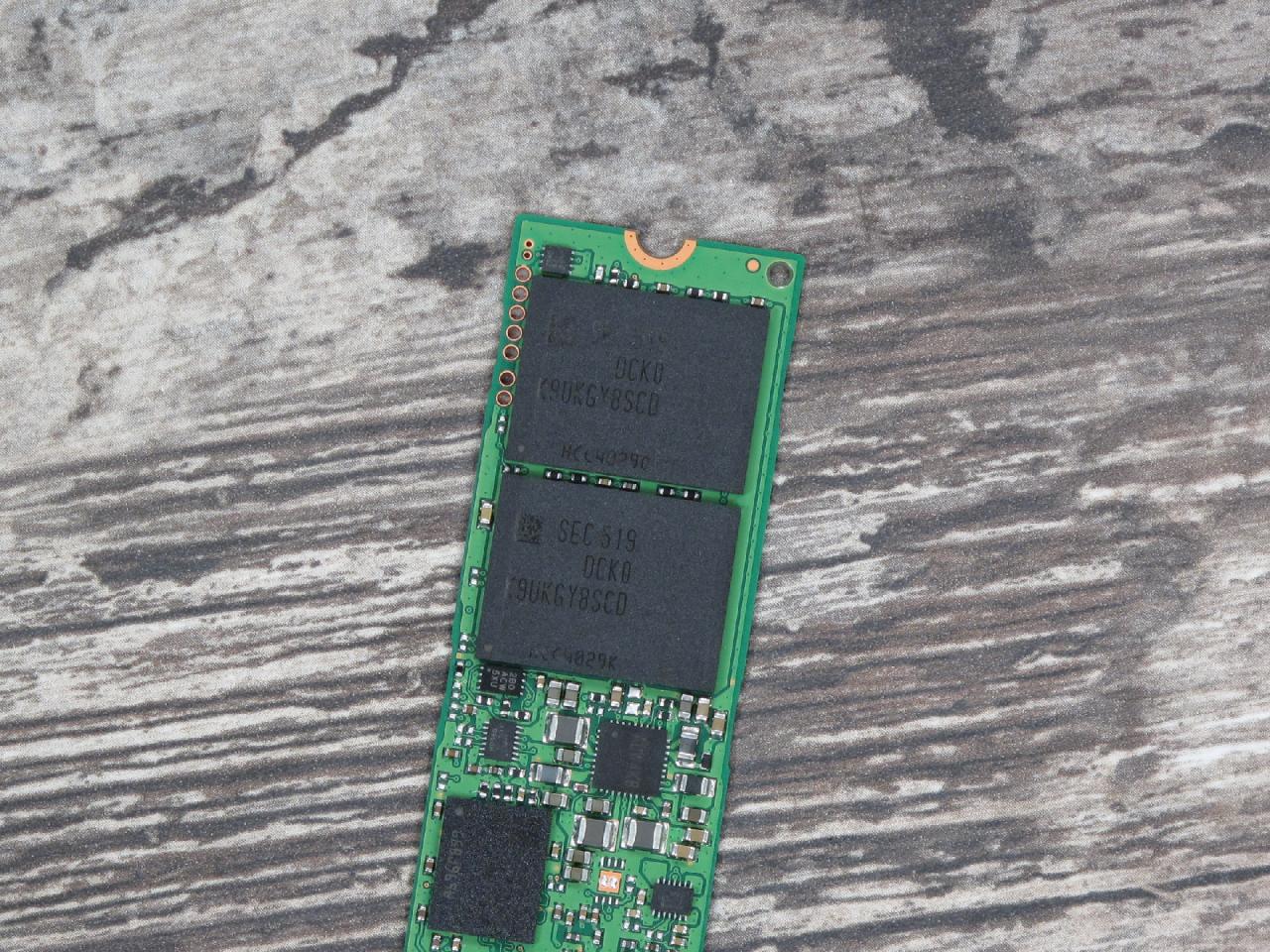 [23/07/2015] Samsung SM951 (5)