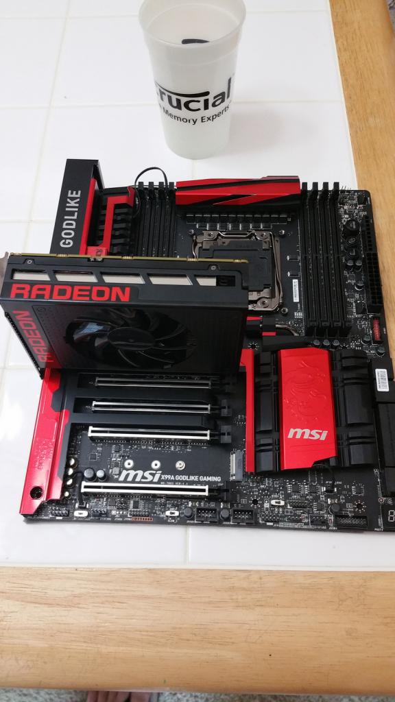 [04/08/2015] AMD Radeon R9 Nano abgelichtet, Release soll bald erfolgen (3)