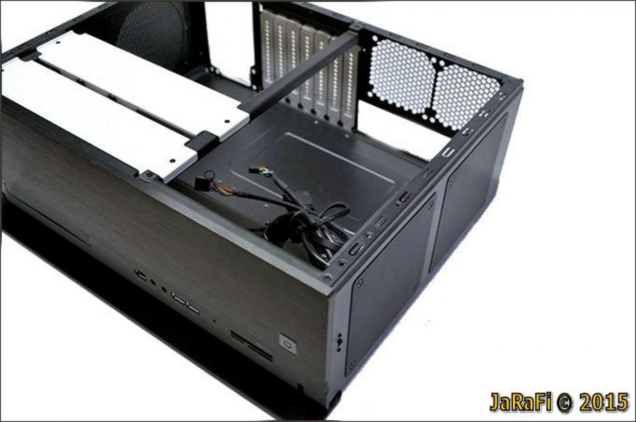 [31/08/2015] Fractal Design Node 605 (4)