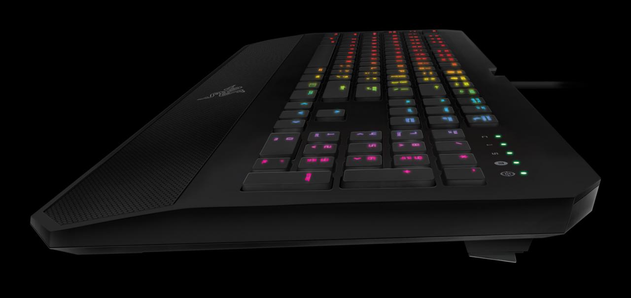 [05/08/2015] Razer auf der Gamescom: Orbweaver Chroma und Deathstalker Chroma angekündigt (5)