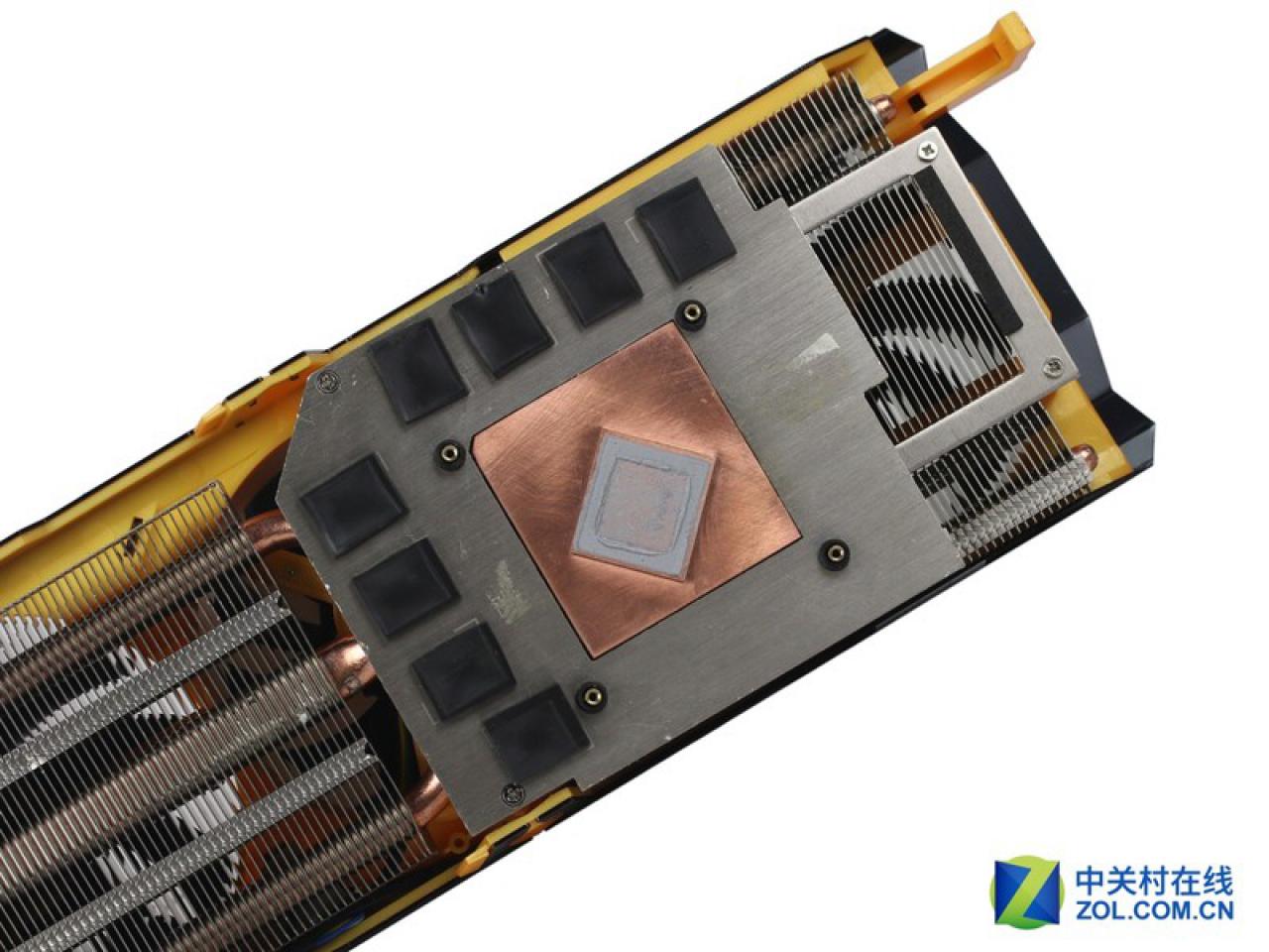 [20/08/2015] Sapphire Radeon R9 370X Tri-X: Quad-Crossfire und verringerte Leistungsaufnahme (2)